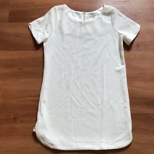 MT&PT White Dress. Size Medium